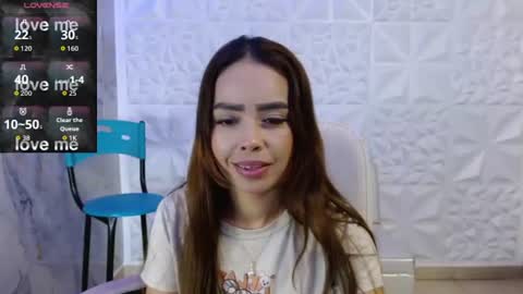 Snapshot of naomis_36 chatting on June 15, 2:19 pm Naomis online show from June 15, 2:19 pm