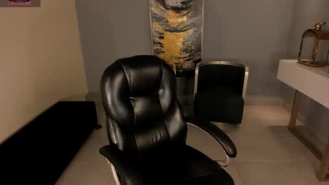 Naomi online show from November 23, 1:00 pm