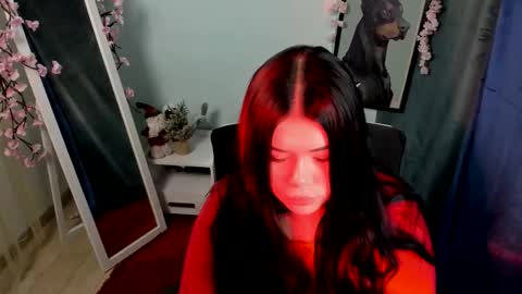 Naomi online show from January 16, 7:45 am