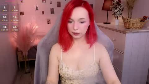 Snapshot of naomiyoru chatting on May 27, 8:50 pm Naomi online show from May 27, 8:50 pm