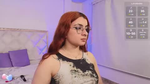 Snapshot of naomy_tay1 chatting on October 22, 2:56 am Naomy  online show from October 22, 2:56 am