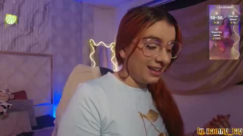 Naomy  online show from January 17, 3:11 am