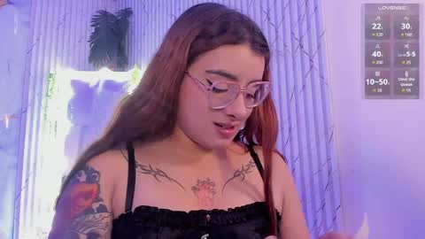 Naomy  online show from April 17, 2:58 am