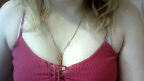 NarcisJill online show from February 6, 10:59 am