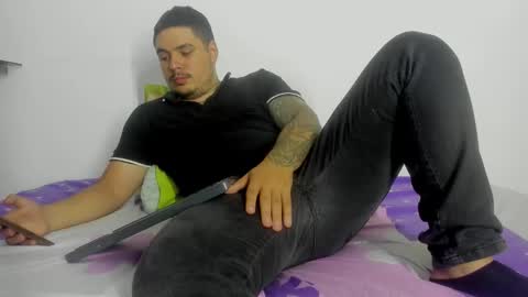 deibyd online show from February 13, 4:52 am