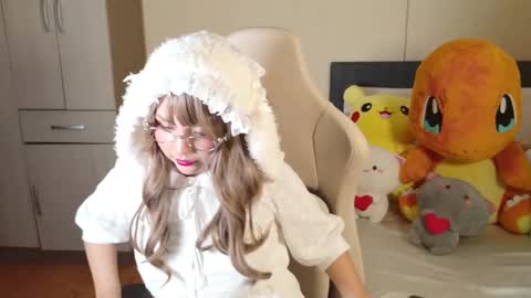 Snapshot of naree_masaki chatting on November 16, 1:28 pm Naree online show from November 16, 1:28 pm