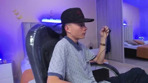 Nascary Fox online show from January 14, 6:46 pm