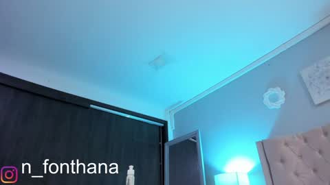 Nashly Fontana online show from December 3, 1:54 pm