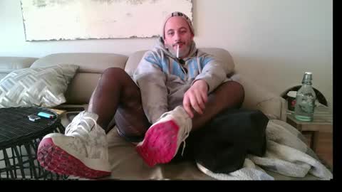 nassobout online show from February 19, 12:33 pm