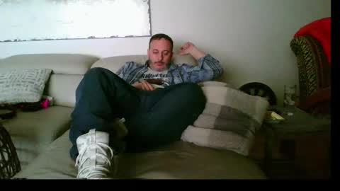 nassobout online show from February 28, 10:20 am