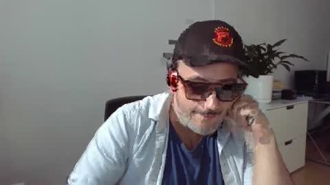 nassobout online show from September 11, 7:47 pm