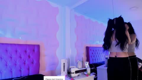 Maira online show from November 20, 8:52 pm