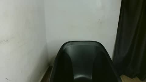 Snapshot of nasty_creamypussyy chatting on February 24, 7:06 am Mila online show from February 24, 7:06 am