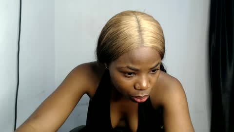 Snapshot of nasty_juicy22 chatting on July 7, 6:47 am adie online show from July 7, 6:47 am