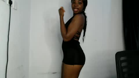 Snapshot of nasty_juicy22 chatting on July 7, 7:29 pm adie online show from July 7, 7:29 pm