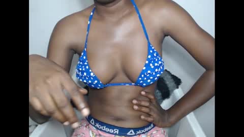 Snapshot of nasty_luna0 chatting on March 12, 4:30 am nasty_luna0 online show from March 12, 4:30 am