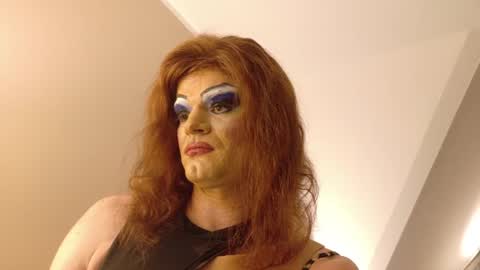 Snapshot of nasty_mature_estter chatting on July 24, 9:24 pm Estter online show from July 24, 9:24 pm