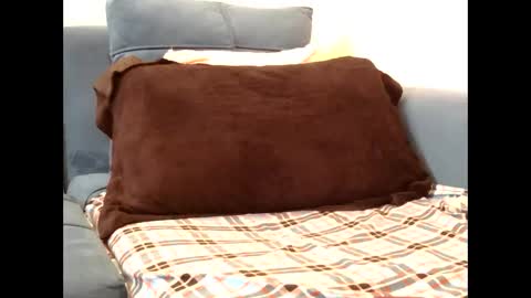 Bella online show from April 7, 8:04 am