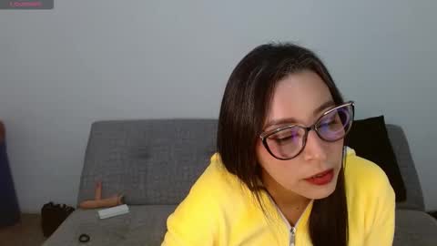 nathalia online show from January 9, 12:02 am