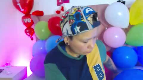 nat_evans8 online show from March 28, 2:11 am