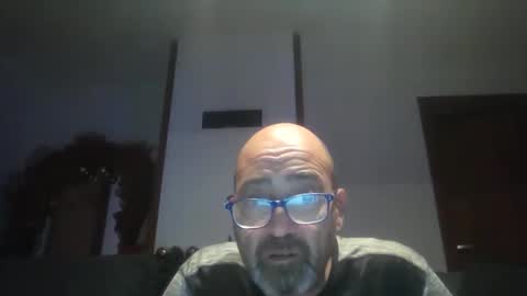 Snapshot of nata1974 chatting on December 16, 6:07 am nata1974 online show from December 16, 6:07 am