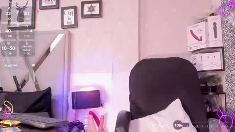 Snapshot of natacha_black00 chatting on February 14, 1:23 am Natacha black online show from February 14, 1:23 am