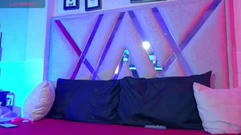 Snapshot of natacha_black00 chatting on November 7, 10:32 pm Natacha black online show from November 7, 10:32 pm