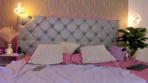natalia online show from May 25, 4:46 pm