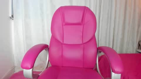 Snapshot of natali___ chatting on February 16, 4:14 pm NATALI KIDMAN online show from February 16, 4:14 pm