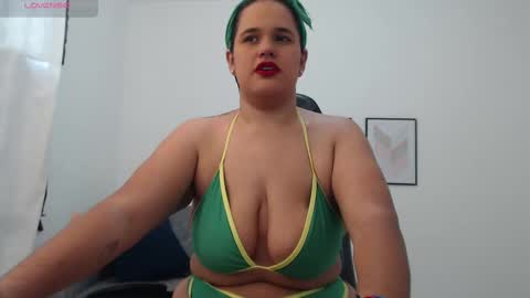 Nathalia online show from September 26, 6:12 pm