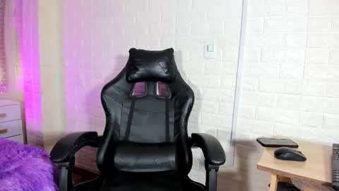 Natalia Kiss online show from February 5, 11:37 am