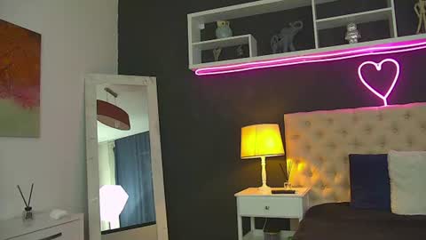 Snapshot of nataliaa_vice chatting on July 1, 4:14 am nataliaa_vice online show from July 1, 4:14 am