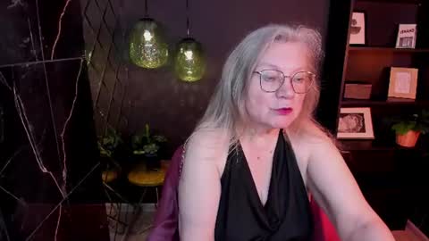 Snapshot of natalicloud chatting on June 13, 1:09 pm NataliCloud online show from June 13, 1:09 pm