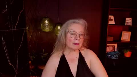 Snapshot of natalicloud chatting on June 17, 1:23 pm NataliCloud online show from June 17, 1:23 pm