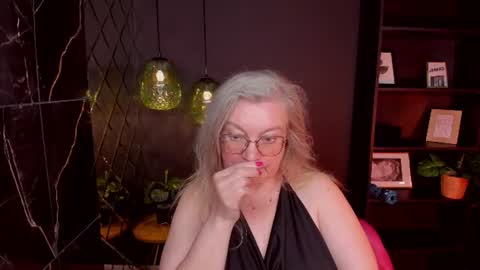 Snapshot of natalicloud chatting on July 7, 1:48 pm NataliCloud online show from July 7, 1:48 pm
