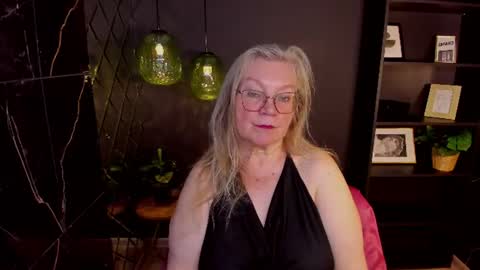 Snapshot of natalicloud chatting on July 10, 1:36 pm NataliCloud online show from July 10, 1:36 pm