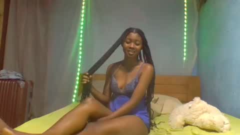 Snapshot of natalie19240216 chatting on December 13, 11:23 am natalie19240216 online show from December 13, 11:23 am