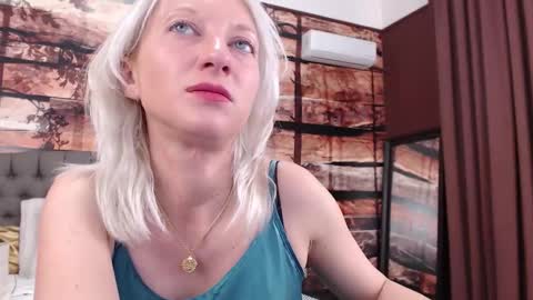 Natalie online show from October 11, 11:42 am