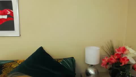 Snapshot of natalie_live chatting on February 10, 7:15 am NatalieSexy online show from February 10, 7:15 am