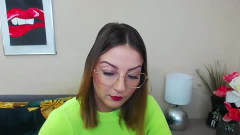 Snapshot of natalie_live chatting on February 19, 7:17 am NatalieSexy online show from February 19, 7:17 am