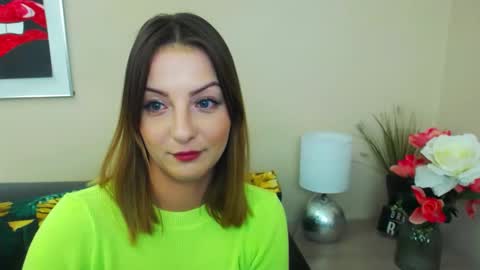 Snapshot of natalie_live chatting on February 19, 10:23 am NatalieSexy online show from February 19, 10:23 am