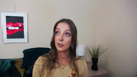 Snapshot of natalie_live chatting on May 19, 6:09 am NatalieSexy online show from May 19, 6:09 am