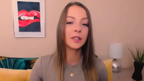 Snapshot of natalie_live chatting on May 21, 6:20 am NatalieSexy online show from May 21, 6:20 am