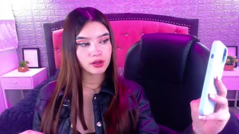 natalie  online show from October 25, 8:03 pm