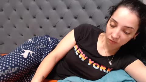 Snapshot of natalie_mia chatting on January 23, 6:28 am Miia online show from January 23, 6:28 am