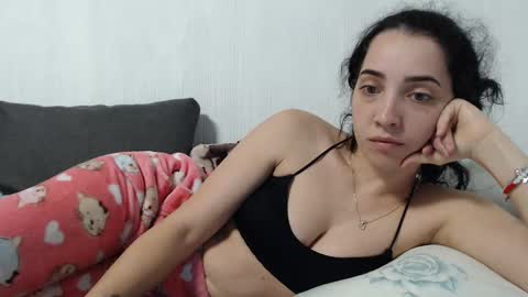 Snapshot of natalie_mia chatting on March 3, 3:08 am Miia online show from March 3, 3:08 am