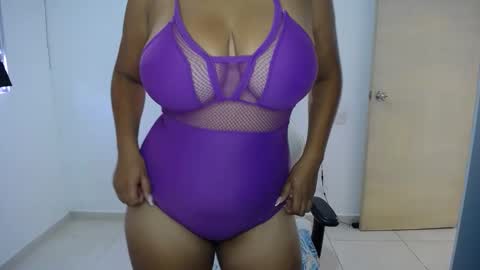 natalie_tits1 online show from January 14, 6:46 pm