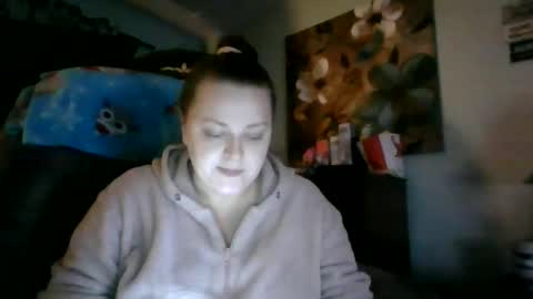 Snapshot of nataliedays chatting on December 2, 3:26 am Natalie online show from December 2, 3:26 am
