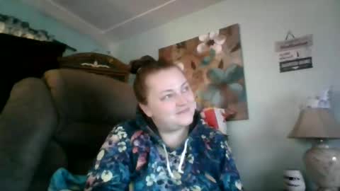 Snapshot of nataliedays chatting on December 4, 7:34 pm Natalie online show from December 4, 7:34 pm