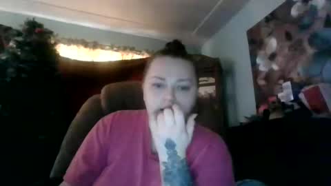 Snapshot of nataliedays chatting on December 5, 3:39 pm Natalie online show from December 5, 3:39 pm